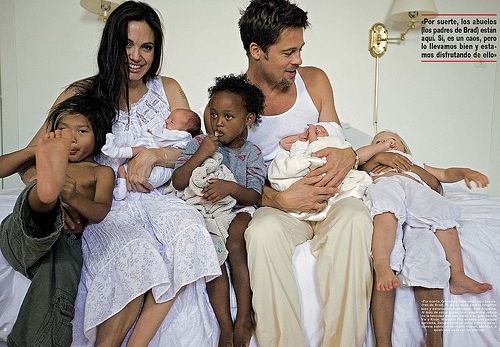 #NAME Brad Pitt and Angelina Jolie Wedding Photos Finally Revealed