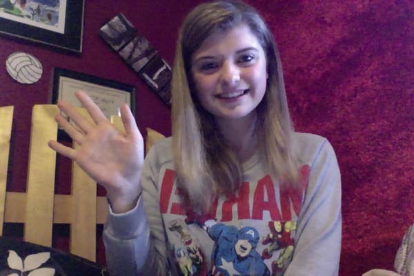 In The First Photo, She Seemed Like An Average Teen Girl. Then I Saw The Rest And… Wow.