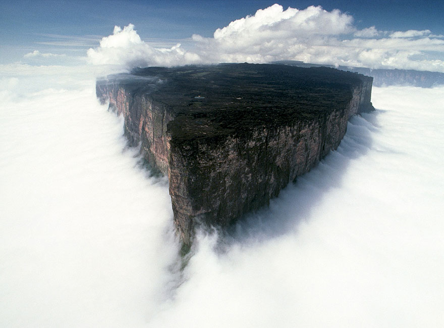 39 Breathtaking Places to See Before You Die, Especially the 31st!